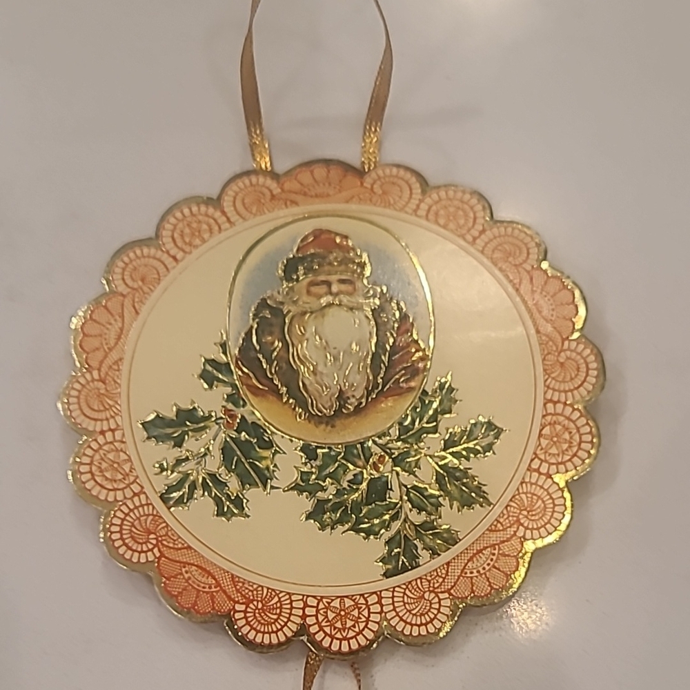 Gorgeous Paper Vintage Victorian Christmas Ornament